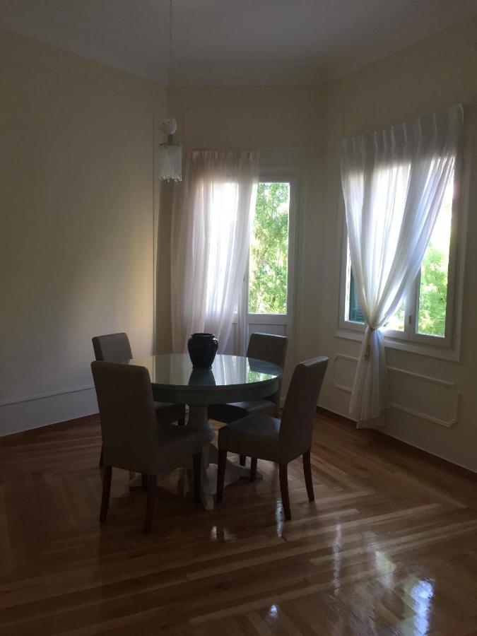 Apartamento The Athenian House -Duxiana Bed Exterior foto